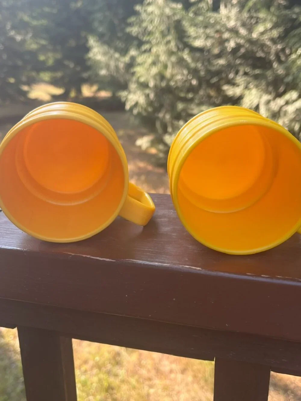 Vintage Retro 1970s Rubbermaid Yellow Ribbed Stackable Plastic Mugs Cups Set